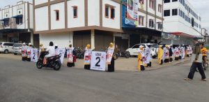 Gelar Flash Mob, Relawan Ajak Pengguna Jalan Pilih INSANI