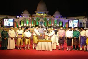 Kafilah Batam Kota Juara Umum STQ VIII Kota Batam