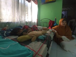 Dua Kata, Tolong Nisa!