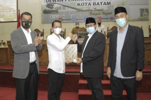 Jabarkan Prestasi Pemko Batam Saat LKPJ Wali Kota Batam, Amsakar: Terima Kasih DPRD Batam dan Masyarakat
