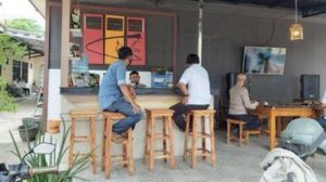 Kantor Polisi Mirip Kafe, Warga Kecele