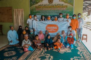 HARRIS Resort Barelang Santuni Panti Asuhan