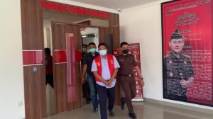 Peras Dealer Mobil, Kadishub Batam Rustam Efendi Ditahan