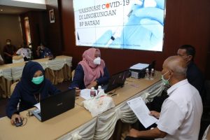 Pegawai BP Batam Jalani Vaksinasi Covid-19