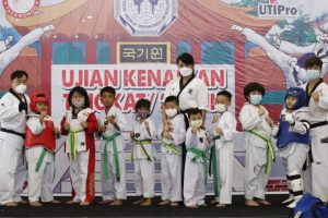 120 Atlet Taekwondo Kharisma Bangsa Ikuti Ujian Kenaikan Tingkat