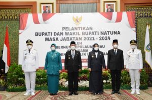 Gubernur Kepri Lantik Bupati dan Wakil Bupati Natuna, Harapkan Visi Misi Kampanye Segera Diwujudkan