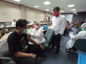 Pegawai, Staf, dan Keluarga Anggota DPRD Batam Jalani Vaksinasi Covid-19, Nuryanto: Tetap Patuhi Protkes