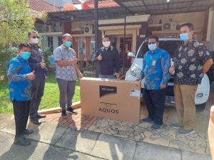Apresiasi Pelanggan Bayar Listrik Tepat Waktu, bright PLN Batam Berikan Hadiah