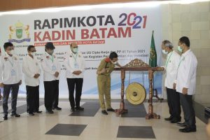 Di Depan Pengurus Kadin Batam, Amsakar Sentil Pengkritik Wali Kota ex officio Kepala BP Batam