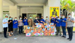 IKAPTK Batam Peduli Nakes dan Pasien Covid-19 di Asrama Haji