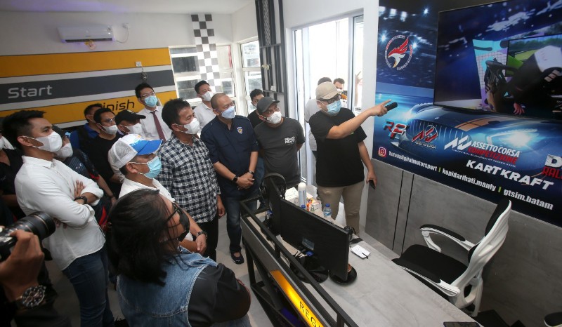 Rudi Resmikan Batam Digital Motor Sport
