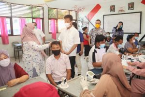 Wali Kota Batam Ajak Masyarakat Sukseskan Vaksinasi