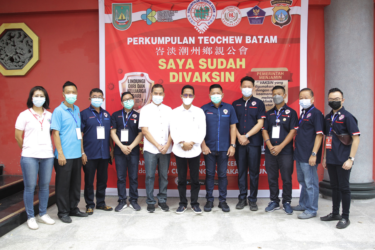Wawako Batam, Amsakar Achmad bersama pengurus Perkumpulan Teochew Batam