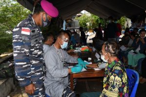 Lantamal X Jayapura Gelar Vaksinasi di Tempat Pelelangan Ikan, Atlet Dayung PON Ikut Divaksin