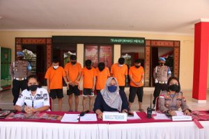 Pemalsu Surat Vaksin di Batam, Manfaatkan Orang-Orang yang Takut Divaksin