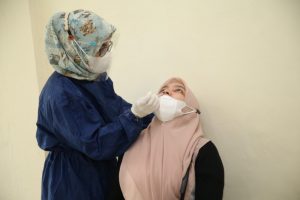 Satgas Penanganan Covid-19 Batam Lakukan Rapid Test Antigen Massal di Rusun BP Batam Bida Ampar