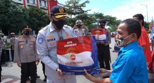 Jasa Raharja Berikan Bantuan Sembako Pada Masyarakat Batam