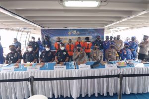 Kapal Patroli Dit Polairud Baharkam Polri Amankan 4 Kapal Ikan Asing, Lakukan Pencurian Ikan di Laut Natuna