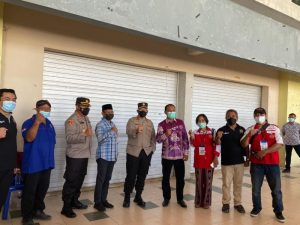 Tinjau Vaksinasi di Top 100 Tembesi, Kapolres Barelang Bersyukur Level PPKM di Batam Turun