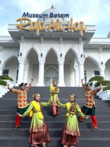Sanggar Seni Wansendari Kota Batam Juara Tari Kesenian Daerah Islami Fesyar Regional Sumatera