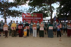 Serbuan Vaksin TNI-Polri Sasar Masyarakat Kampung Tua Pantai Nongsa