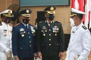 Pengukuhan Paskibraka Batam, Wakapolres Barelang: Kembangkan Potensi Diri dan Manfaatkan Masa Muda dengan Baik