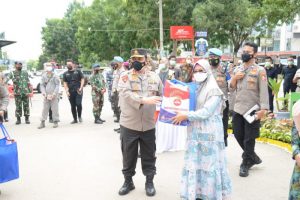 Kunker Wakapolri ke Batam, Tinjau PPKM hingga Beri Bantuan Sosial