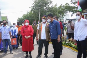 Tinjau Posko PPKM, Kepala BNPB Apresiasi Pengendalian Covid-19 di Batam