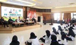 Pengenalan HMKB Tanjungpinang, Rudi Semangati Mahasiswa dan Paparkan Pembangunan Batam