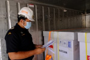 122 Ribu Dosis Vaksin  Bantuan Singapura Tiba di Batam, Bea Cukai Batam Percepat Layanan Impor