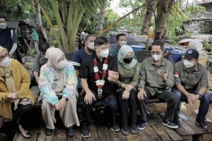 Warga Pulau Terluar di Batam Terima Sertifikat Lahan