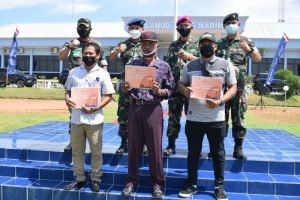 Lanud Hang Nadim Umumkan Pemenang Lomba Layang-Layang di Bukit Gendang