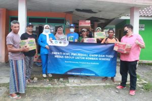 PWI Peduli, IKWI, GWPP, dan Tugu Media Salurkan Bantuan Korban Erupsi Semeru