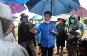 Gerak Cepat, Rudi Keliling Langsung Tinjau Titik Banjir