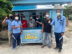 Peduli UMKM, Lapas Kelas IIA Batam Berikan Gerobak Pada Pedagang Kecil
