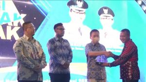 PT PLN Batam Raih Peringkat 1 Wajib Pajak Taat Pajak Kategori PPJU