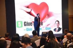 Peserta Seminar Tung Desem Waringin di Batam Membludak, Beli Properti Serenity Central Dijamin Untung