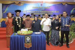 Hadiri Dies Natalis dan Pengukuhan Guru Besar Unrika Batam, Amsakar Apresiasi Peran Perguruan Tinggi