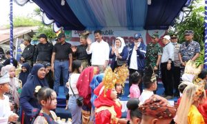 Peringatan HUT ke-77 Kemerdekaan RI Tingkat Kecamatan Bulang Semarak, Kehadiran Rudi Disambut Antusias Masyarakat