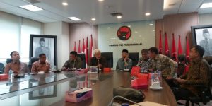 Bertemu FPDIP, Ketua Dewan Pers Minta RUU KUHP Disempurnakan