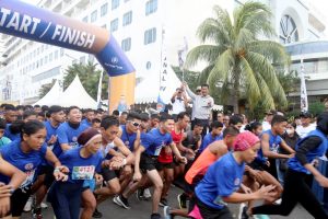 Gaungkan Batam Kota Baru, Rudi Lepas Marathon Batam10K dan 7,7K HUT TNI AL