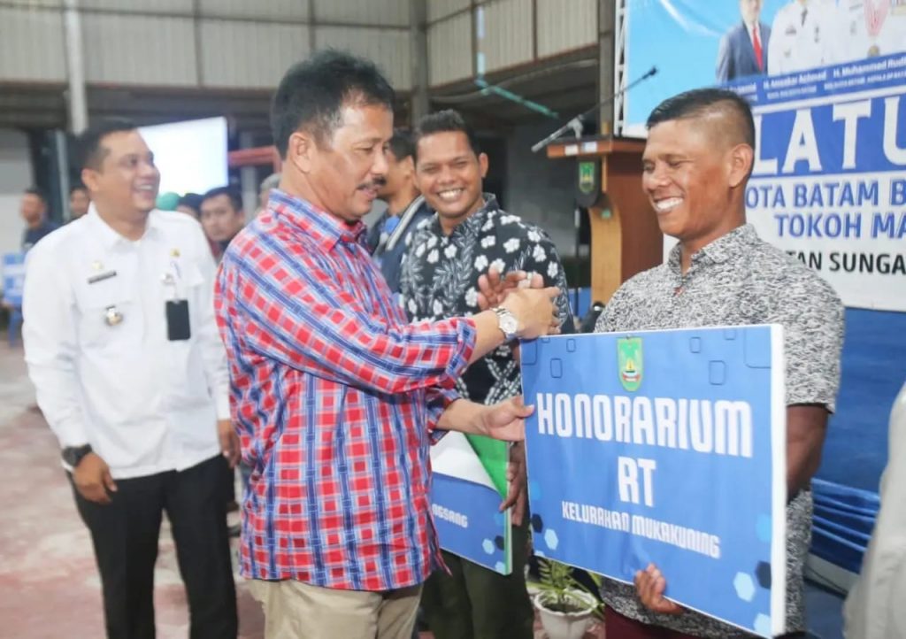 Rudi Ajak RT, RW Seibeduk Terus Konsisten Dukung Pembangunan Batam