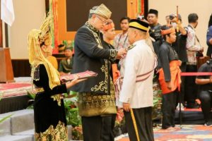 Ketua Komisi I DPRD Provinsi Kepri, Bobby Jayanto Dianugerahi Gelar Dato Sri dari Kesultanan Bentan