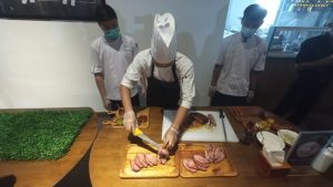 Aston Batam Gelar Archipelago Food Festival, Hadirkan Menu Utama Berupa Daging Asap