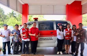 Cen Sui Lan Anggota DPR RI yang Pertama Kali Beri Bantuan Ambulans ke PMI Batam