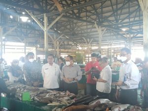 Monitoring Kestabilan Harga Bahan Pangan, TPID Natuna Bersama BI Kepri Sidak ke Pasar Ranai