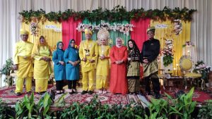 Wagub Marlin Hadiri Pesta Pernikahan Decha dan Raja Geyza, Sampaikan Selamat Pada Keluarga Samsul Bahri dan Raja Abdul Gani