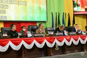 Paripurna DPRD Kepri Penyampaian Nota Keuangan dan Rancangan Perda tentang APBD Provinsi Kepulauan Riau Tahun Anggaran 2023