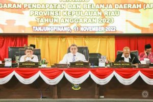 DPRD Provinsi Kepulauan Riau Selenggarakan Rapat Paripurna ke-14 Masa Sidang III Tahun Anggaran 2022