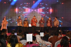 Ketua DPRD Kepri Jumaga Nadeak Hadiri Kenal Pamit Kapolda Kepri
